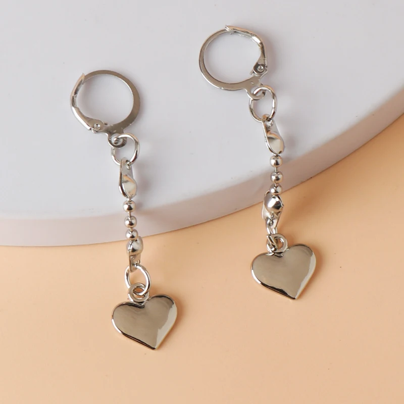 

Anime Death Note Ryuk Cosplay Earring Fashion Silver Color Heart Pendant Earrings for Women Men Oorbellen Jewelry Fans Gift