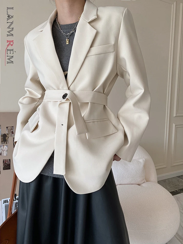 LANMREM Однобортный блейзер с поясом для женщин 2022 Весна Осень Зубчатый Однотонный