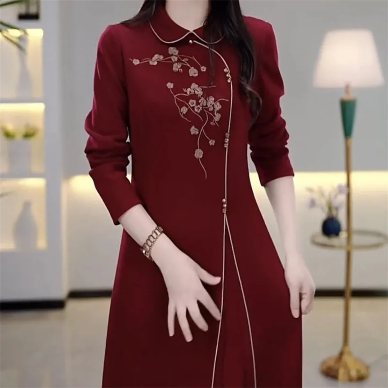 Женское свободное платье-Ципао с вышивкой осень 2024