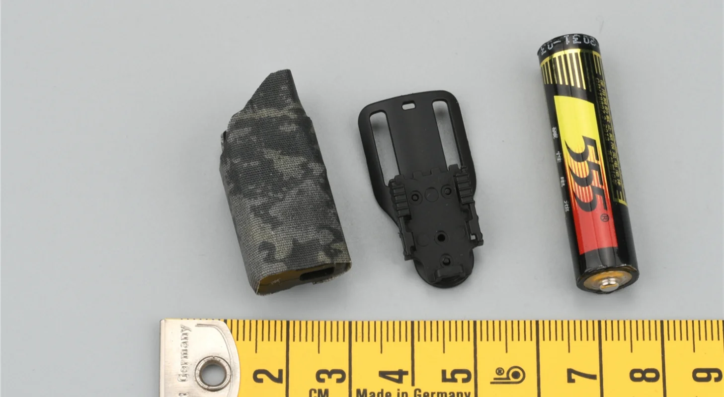 Модель кобуры для пистолета ES 1/6 26052R GBRS P320X5