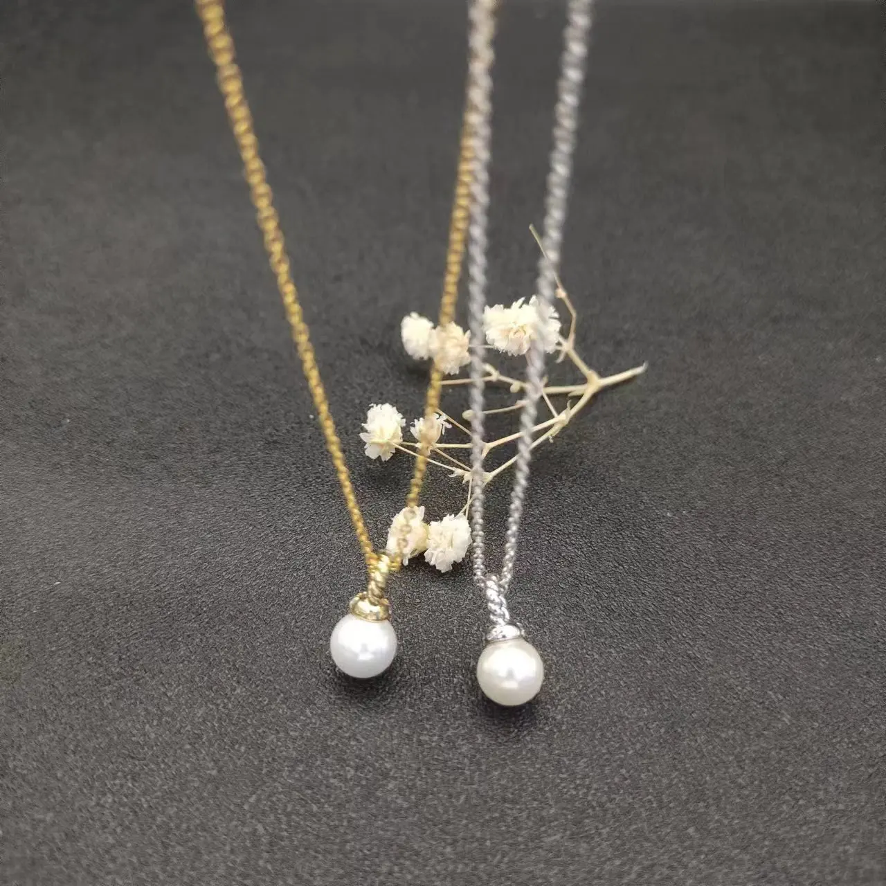 

Classic Women's Silver-plated Jewelry Gift Pearl Necklace 18K Gold