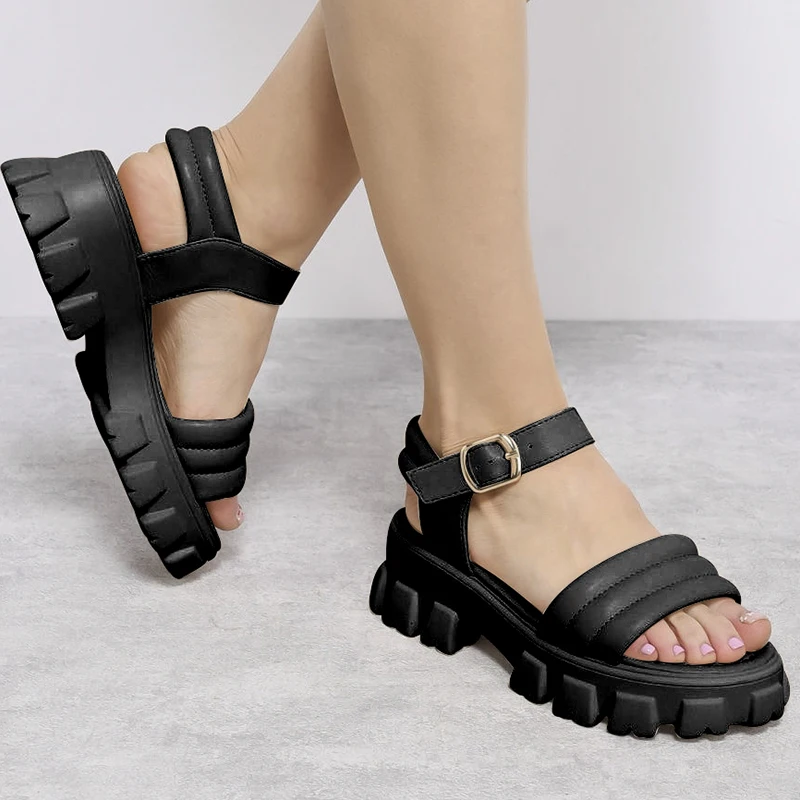 

Сандалии Lucyever женские на платформе с открытым носком, босоножки-гладиаторы из искусственной кожи на толстой подошве, с пряжкой на щиколотке...