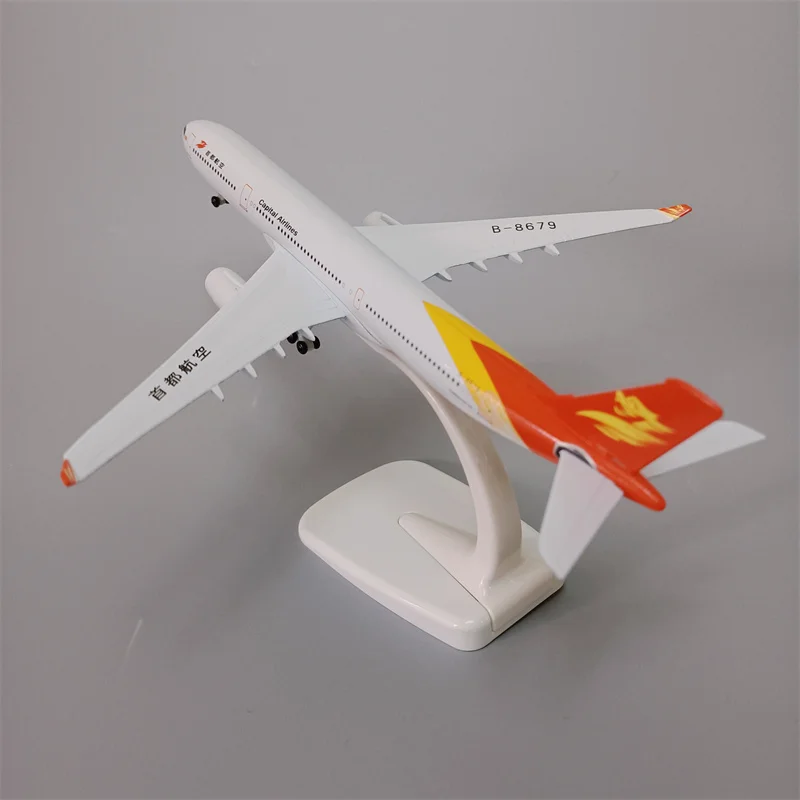 

Модель самолета из металлического сплава с колесами 20 см, авиакомпании China капитальные авиалинии, аэробус 330 A330, авиакомпании