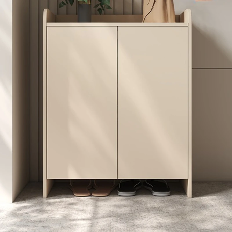 Запираемый шкаф для обуви замок с дверцей бытовой коридор лифт вход