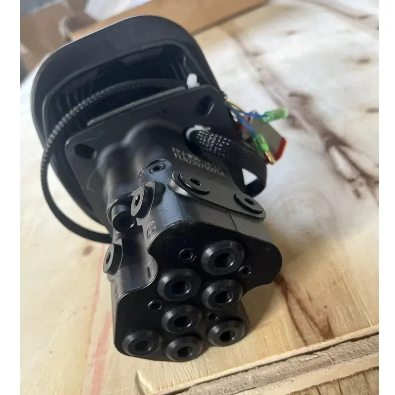 ФПЖ-В36-14-Л1 ФЛГ 22070095 Ручка мини-погрузчика FPJ-W37-14-R1 FLG 22090138 EH RH 1000438987