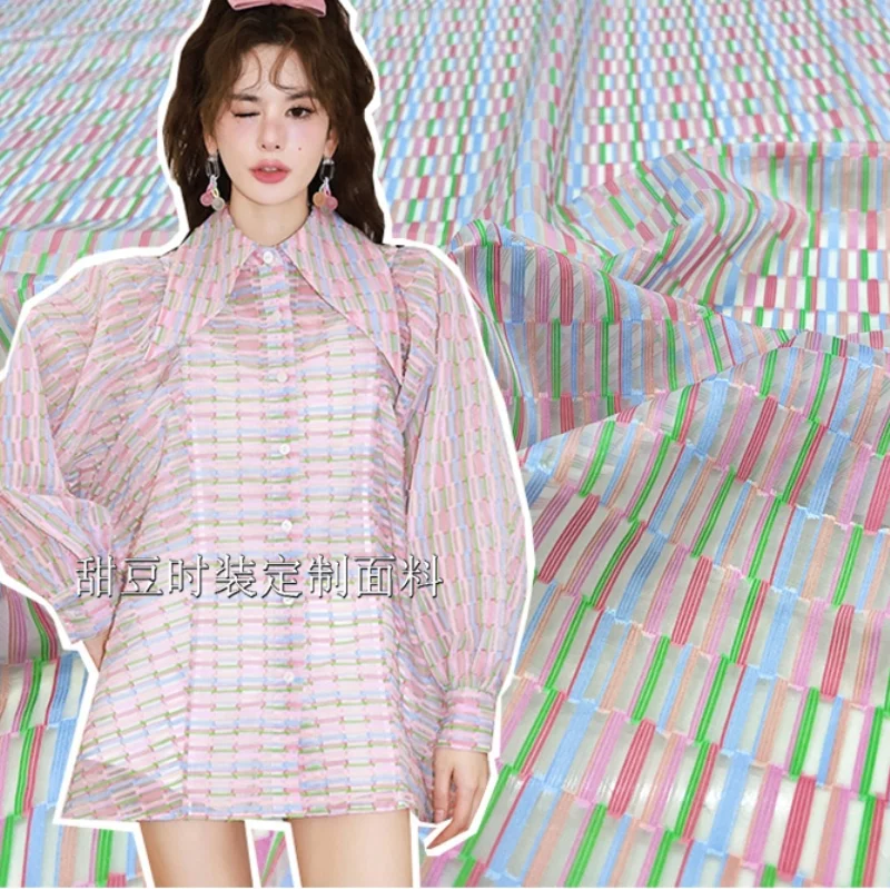 Полиэстер тканый жаккардовый 100% полиэстер 140 см