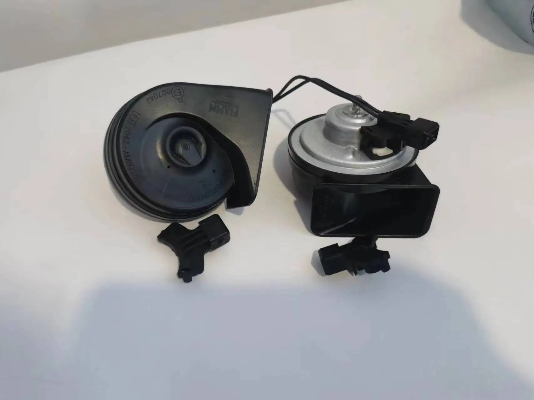 

Клаксон фирмы FIAMM для RENAULT PEUGEOT/CITREON MPV