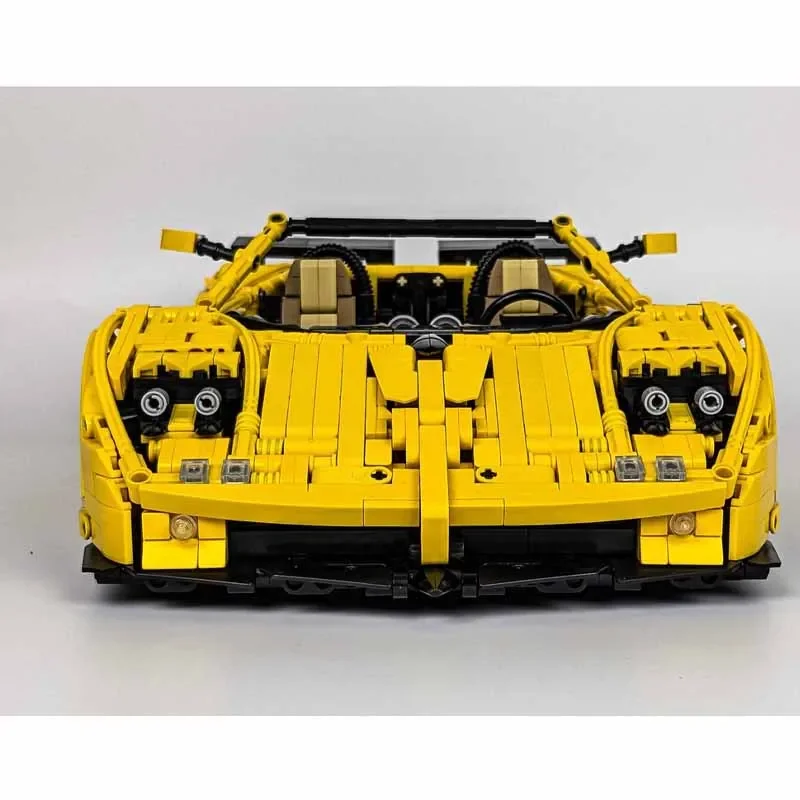 Конструктор спортивный автомобиль C12 S MOC-201407