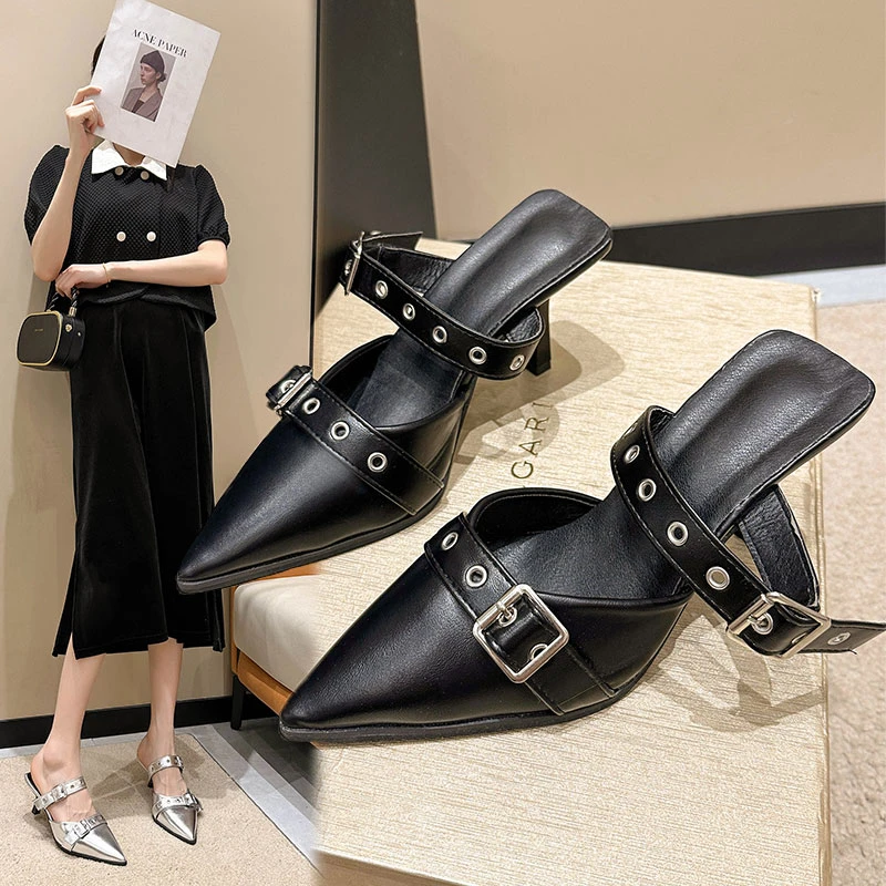 

Женские сандалии на высоком каблуке, серебристые босоножки с острым носком и металлической пряжкой в стиле панк-готика, сандалии в Корейском стиле на тонком каблуке, лето 2023