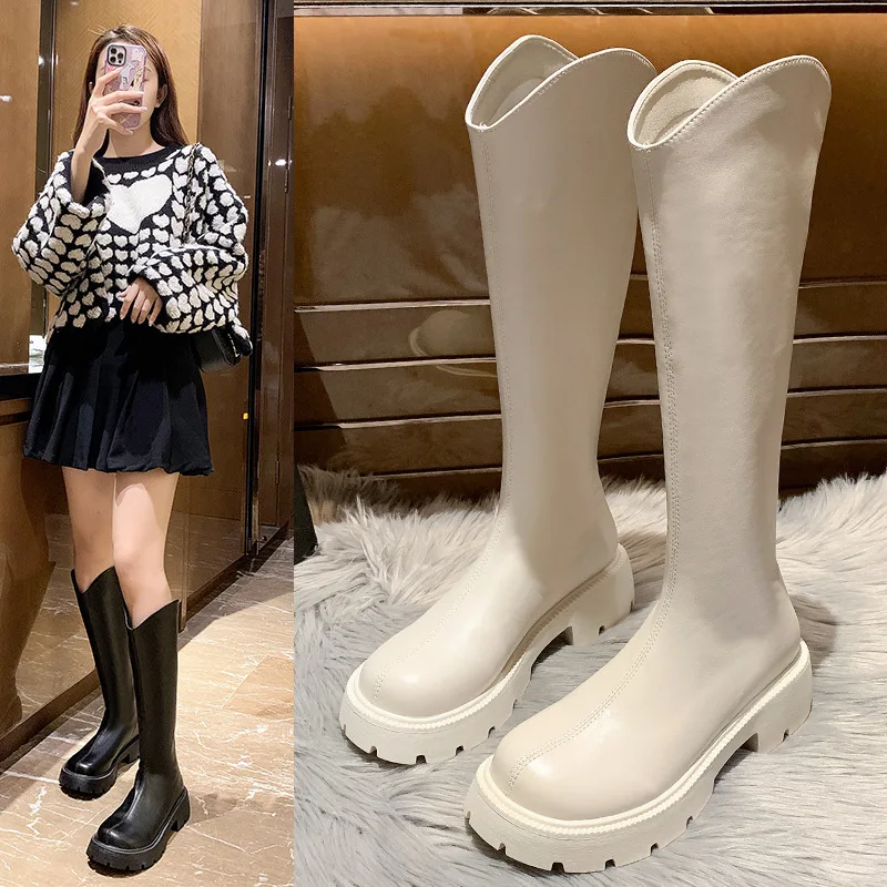 

New Women's Thick Heeled Leather Boots That Are No Less Than Knee High and Appear Slim with V-shaped Boots Black Long Boots