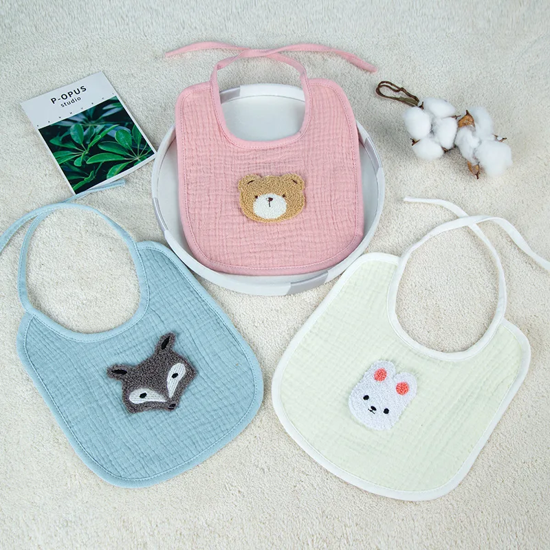 Рисунок 6 - детские нагрудники с мультяшными животными