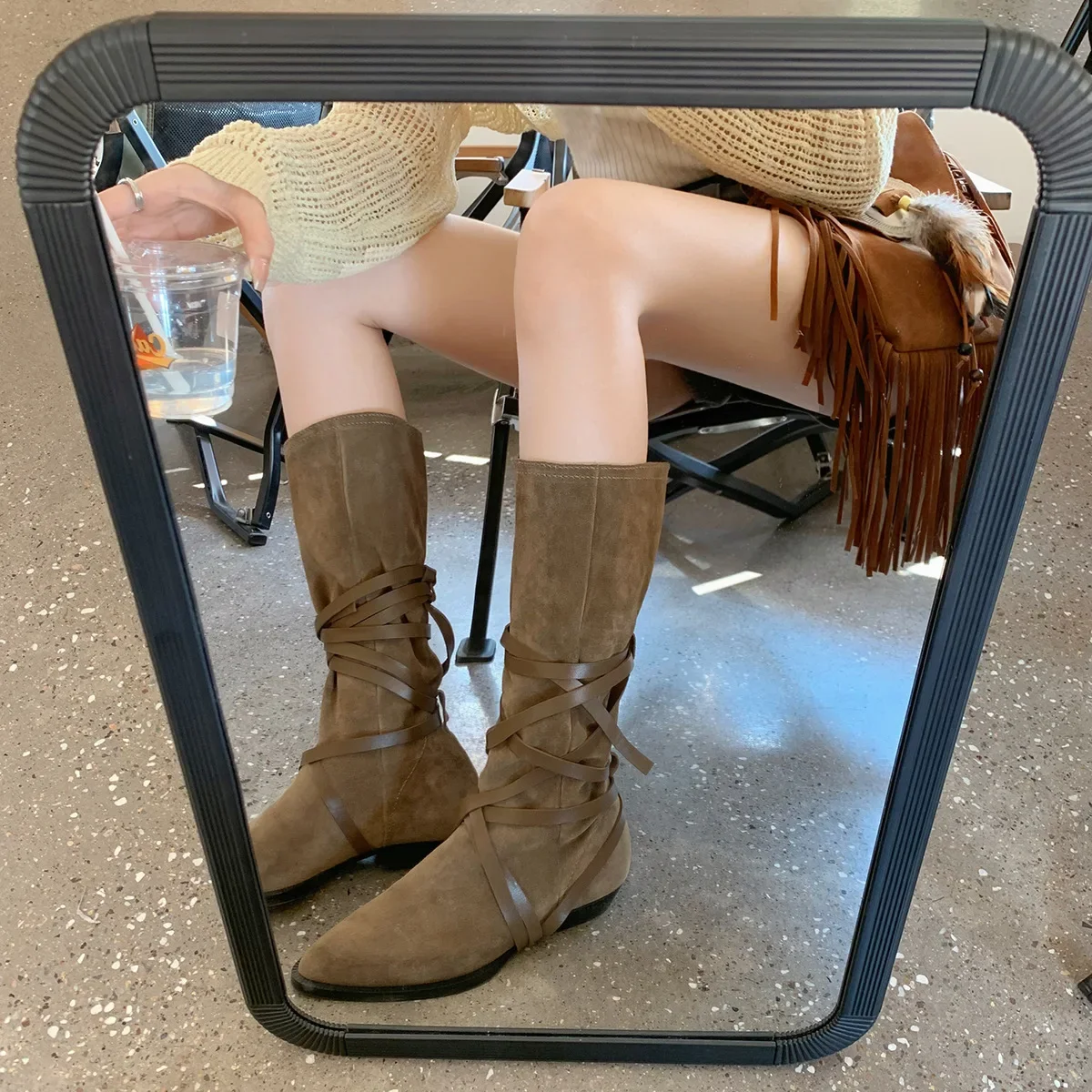 

Женские ковбойские ботинки на толстом каблуке, с острым носком