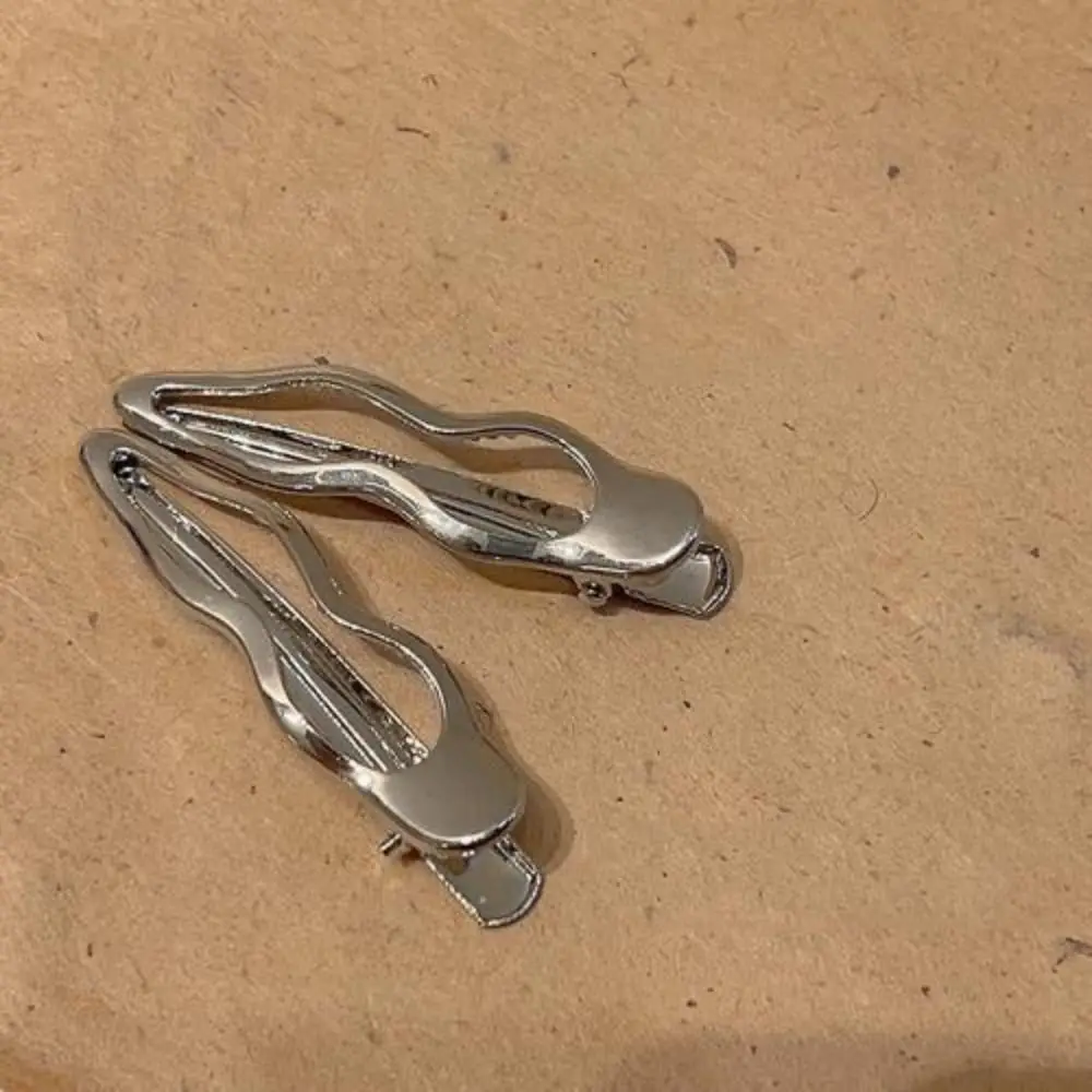 Прохладные капли воды волнистая металлическая заколка в виде утконоса Y2K