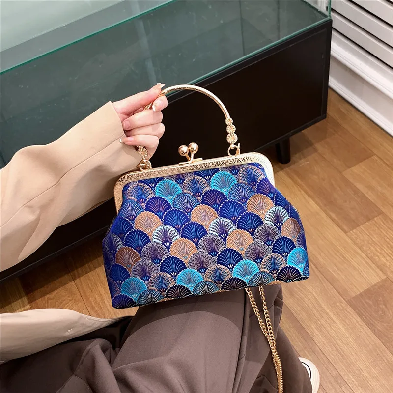 embossment scallop shape Clutch bag women's bag exquisite PROM handbag for women fashion crossbody bag for Girl Luxury shoulder