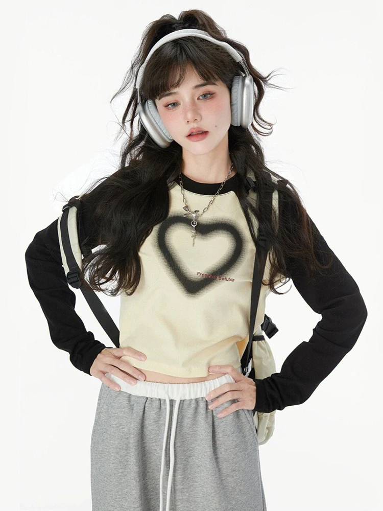 

Heart Print T-shirts Women Slim Tees Y2k Female Vintage Long Sleeve Top Ladies Fashion Casual Patchwork Top Japanese Streetwear