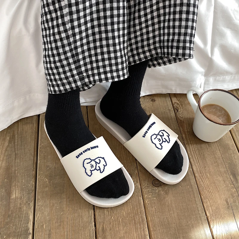 

Women's Outdoor Summer New Internet Celebrity Versatile Beach Slippers DY3182