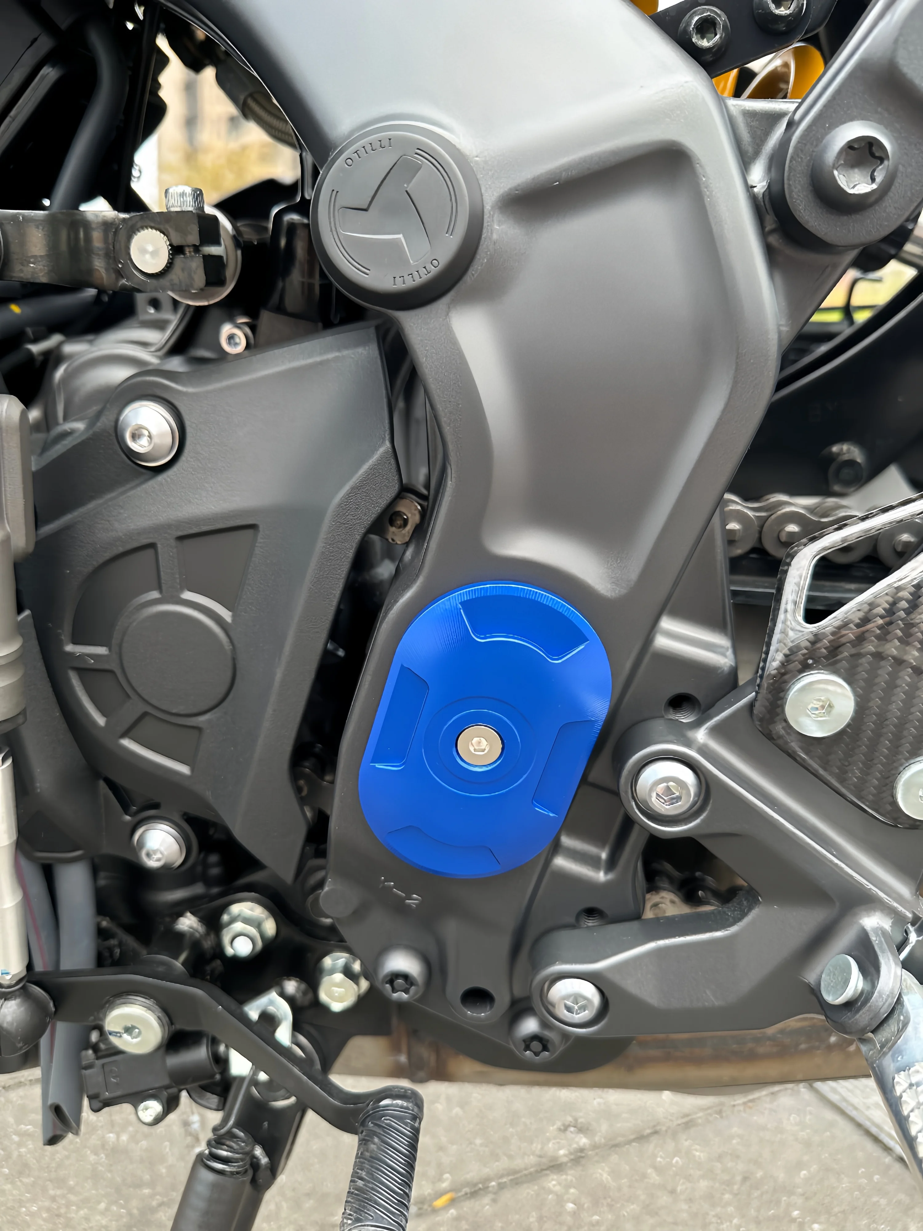 Фото Для YAMAHA MT09 MT09 SP Tracer9&GT Tracer9 GT+ XSR900: Алюминиевые заглушки для отверстий в раме мотоцикла, ЧПУ, 2021-2026 №2