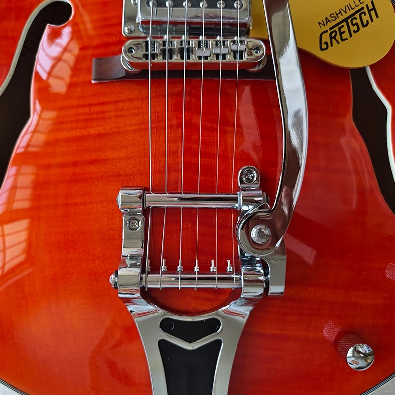 Электрическая гитара с грифом из палисандра