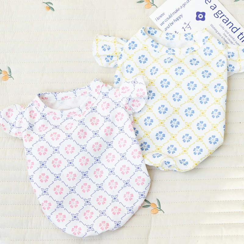 

Одежда для собак с цветочным принтом, рубашка, одежда для домашних животных с кавайным принтом, модная Милая повседневная одежда для собак, модный Бишон, весна-лето, синие девушки, оптовая продажа