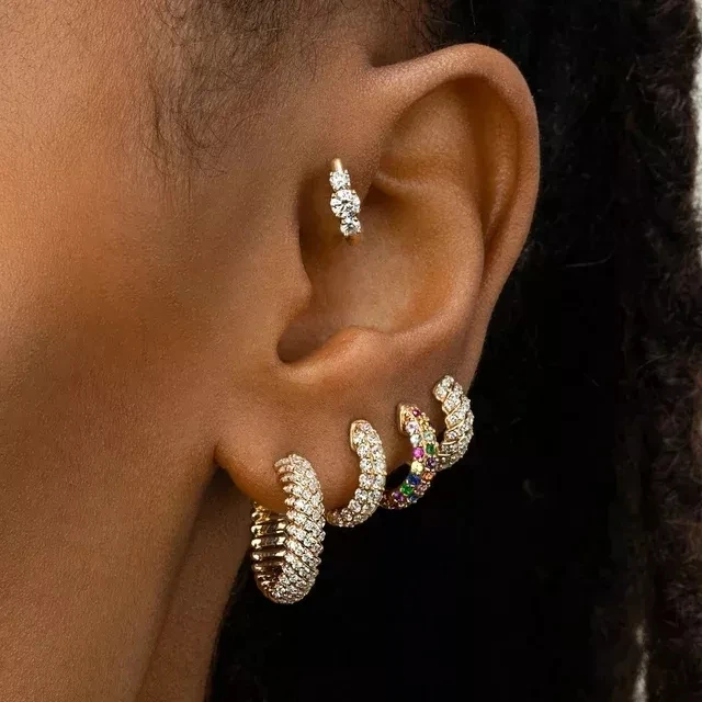 

Новое поступление лета 2022, модные Крошечные круглые серьги-кольца с микрозакрепкой и фианитом, очаровательные серьги для женщин, женская Не...