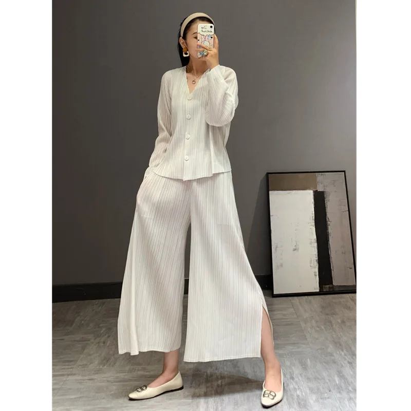 

Korean fashion two-piece wide leg pants