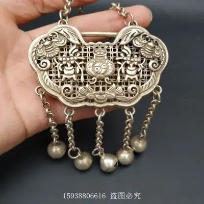 

Exquisite Imitation Old Silver Hollow Longevity Lock Small Ornament