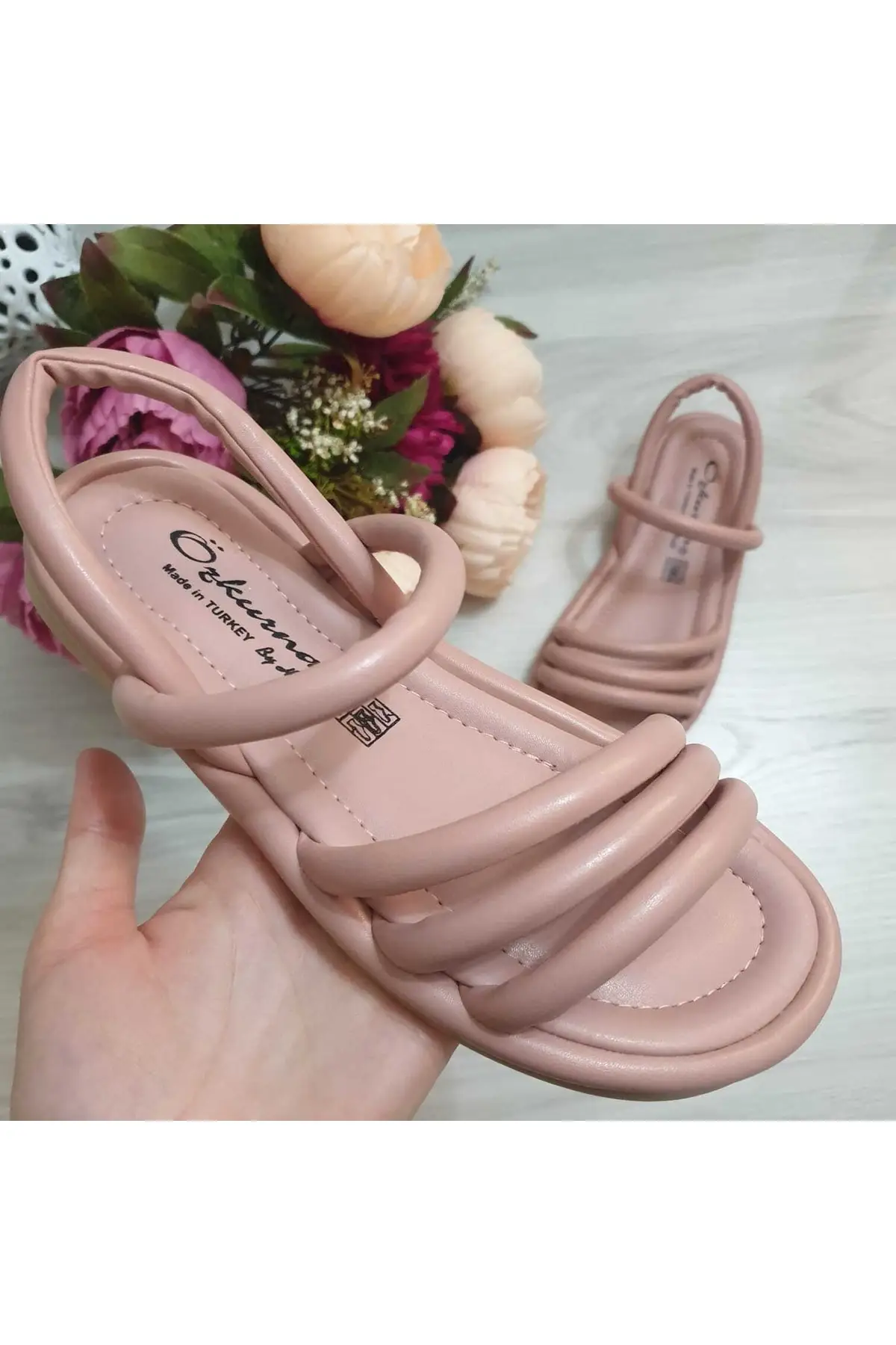 

Women Sandals Puff Soft Sole bandeau Colored Powder 2022 New Summer Comfort Breathable Casual Quality Ladies Fashion Sandals