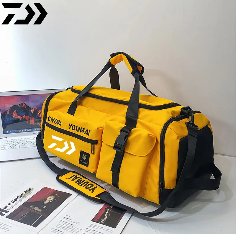 

Daiwa 2024 New Men Outdoor Portable Camping Waterproof Fishing Bag Fashion Sports and Fitness Handbag Travel Large Capacit Bag