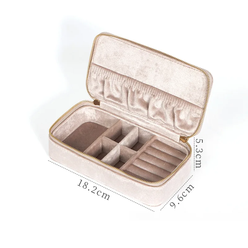 

Бархатная шкатулка для украшений Baby.Xin