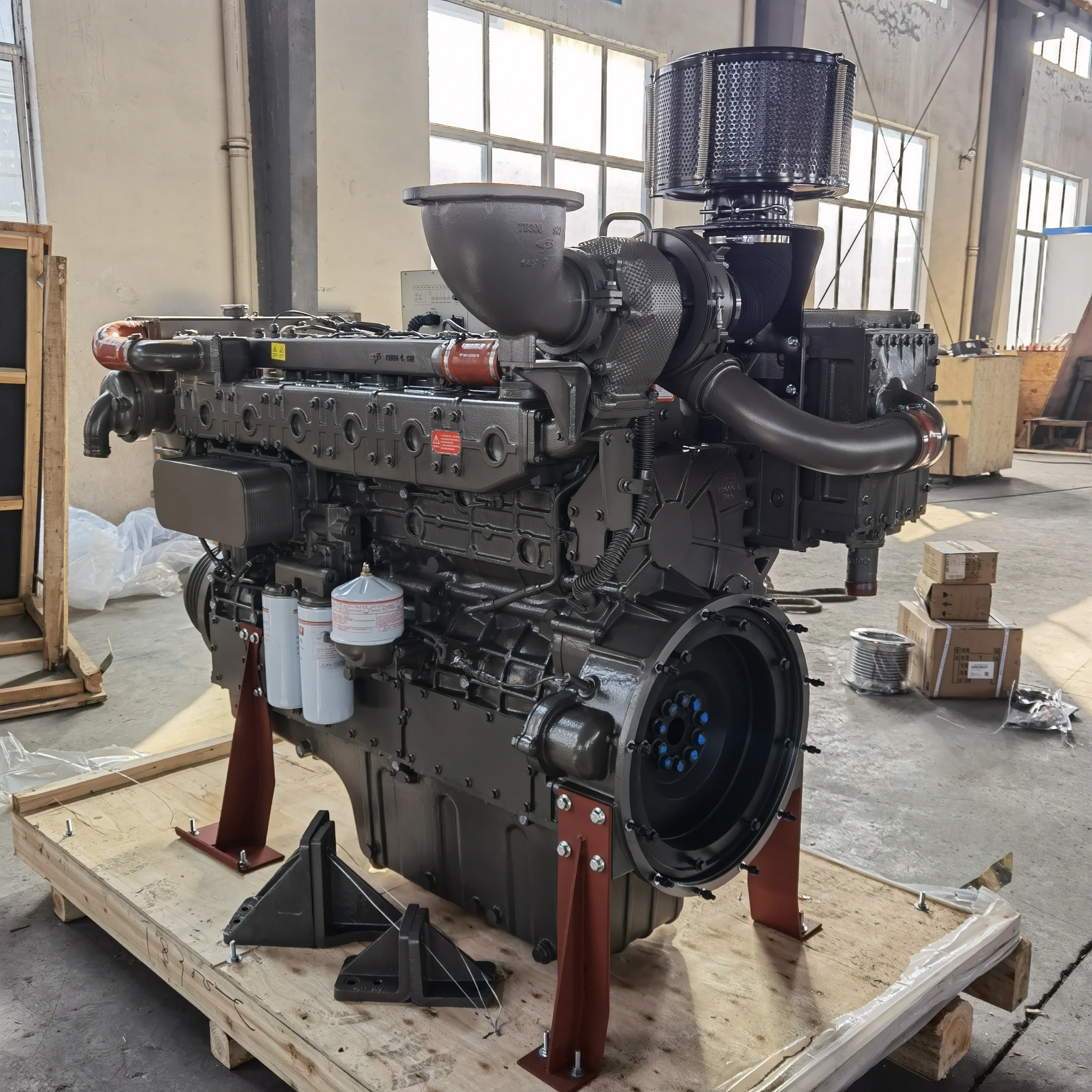 Фото Оригинальный морской двигатель YC6A серии Yuchai YC6A220C для лодочного корабля 220 л.с., 162 кВт, 2300 об/мин №5