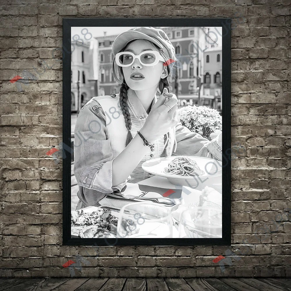 Черно-белый винтажный художественный постер с изображением еды макаронных