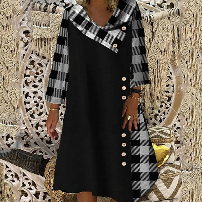 

Платье-пуловер в клетку, с рукавом 3/4 и V-образным вырезом