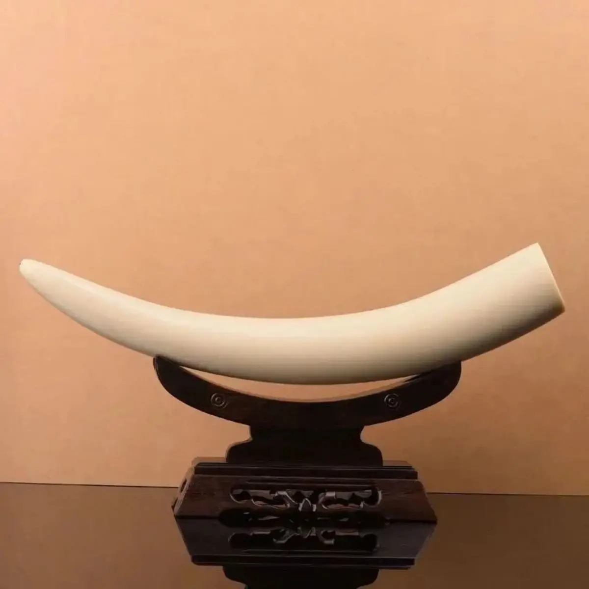 Mammoth Ivory Ornaments Full Of Veins Full Of Blood Sperm Throw Fine Grinding Suitable For Putting Office Feng Shui Decoration