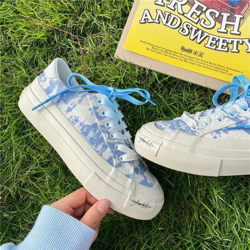 Brilliant Tie Dye Canvas Shoes Women‘s Vulcanized Sneakers Low Top Sports Shoes Woman Summer Casual Pink Sneaker Gym Shoes New