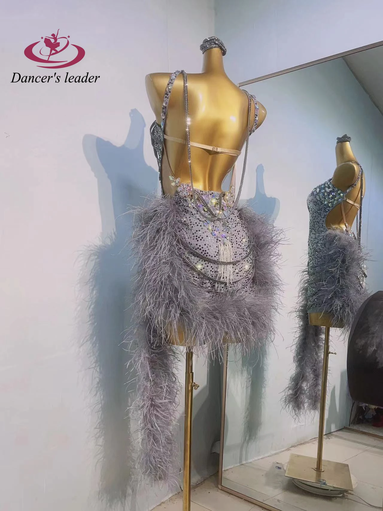 Женское платье для латиноамериканских танцев Эксклюзивное Платье с пушистым