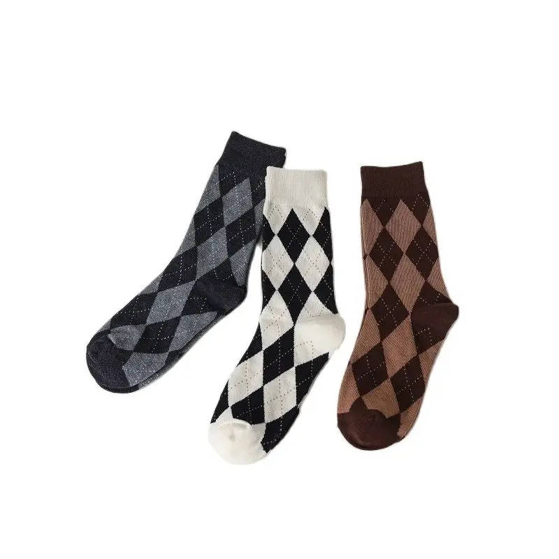 

High-quality new British style socks women's retro black and white diamond socks classic wild women's cotton socks