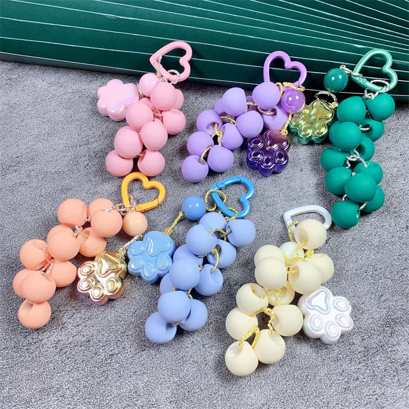 

Cute Beaded Grape Keychain For Women Fashion Candy Color Grape Fruit Keyring Wholesale Korean Style Unique Car Keychains 2022