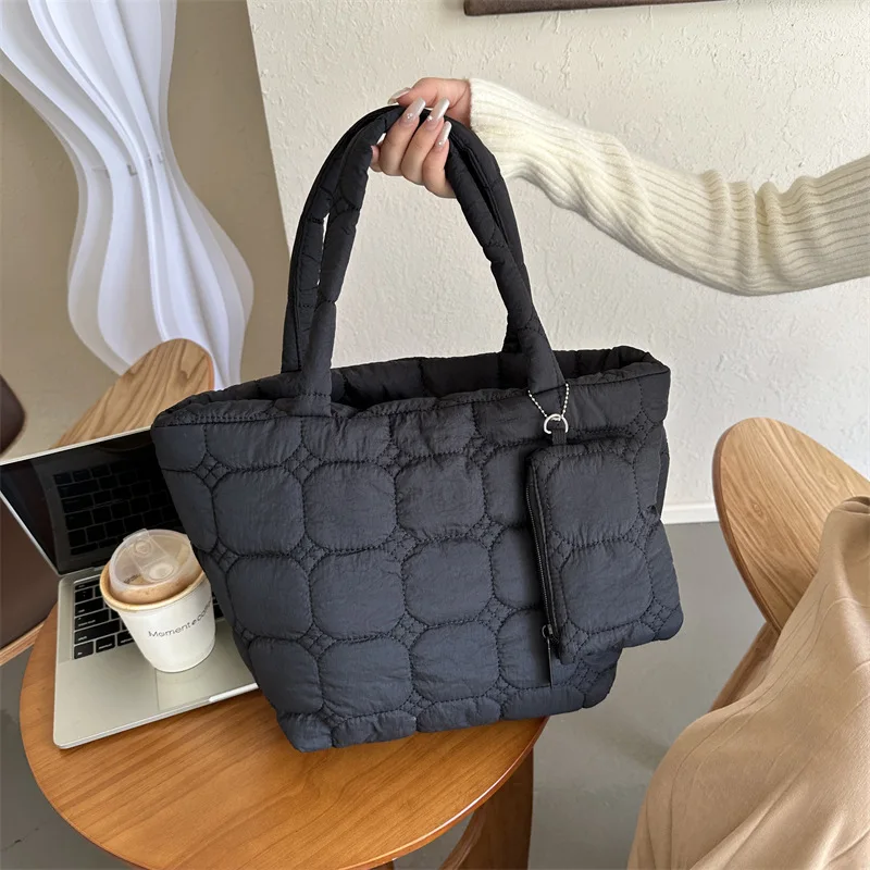 

Winter Large Capacity Tote Bag Fashionable Versatile Solid Cotton Shoulder Bag Thread Leisure Commuter Women's Handbag
