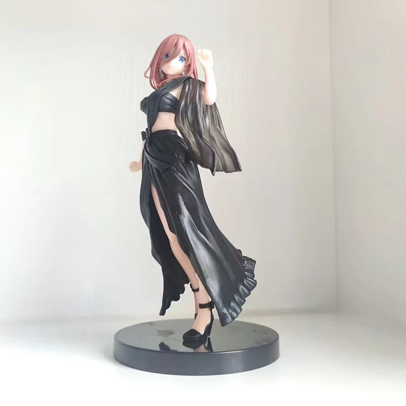 

19cm The Quintessential Quintuplets Anime Figure Miku Nakano/Nino Nakano Action Figure Sexy Girl Figure Collectible Model Toys