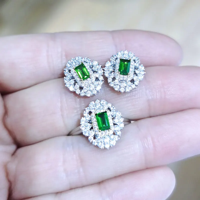 Кольцо и кулон из серебра 925 пробы с топазом 6 х8 мм