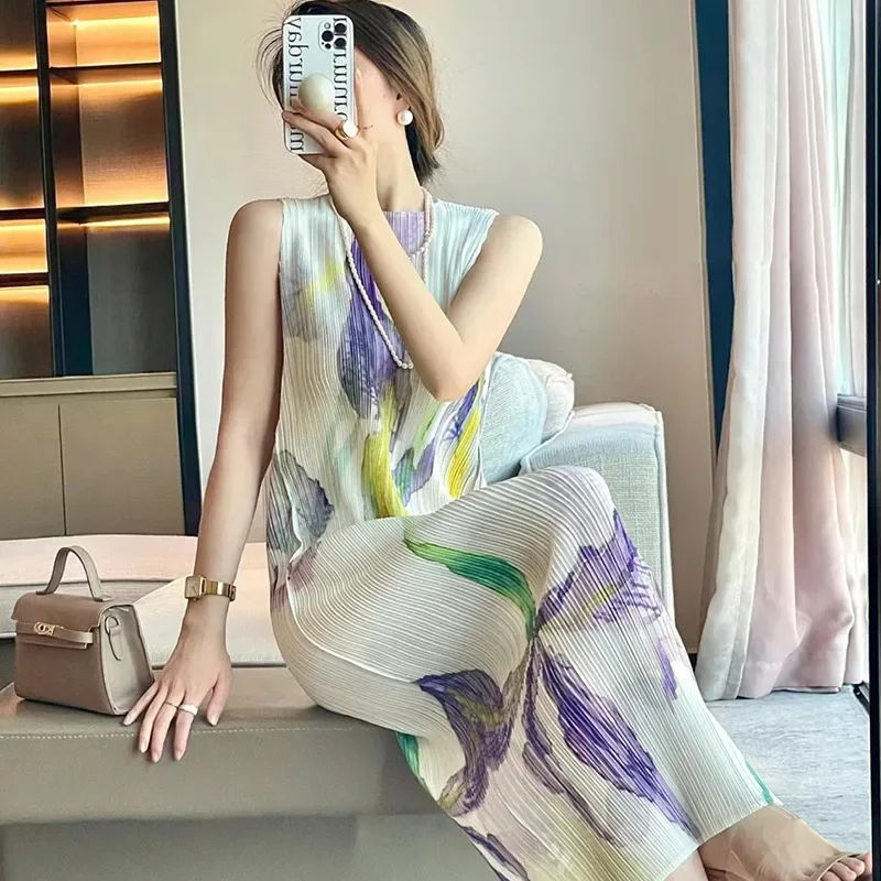 Женское облегающее платье с цветочным принтом модное приталенное со складками