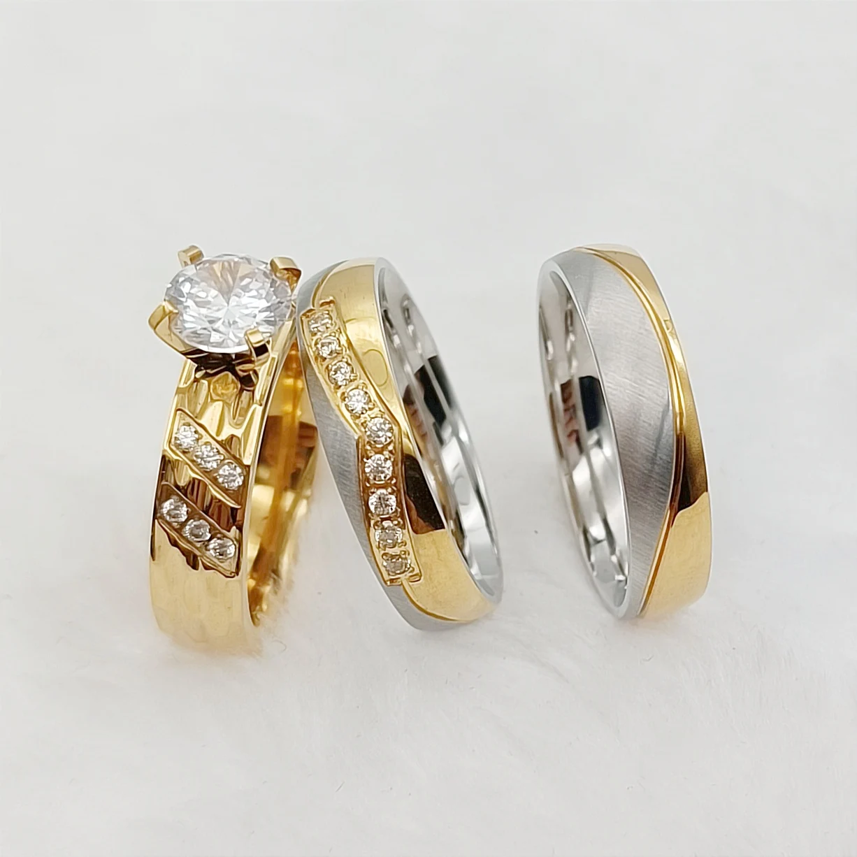 

Lover's Partnership 3pcs Couples Wedding Engagement Rings Sets For Men and Women Crown 18k Gold Plated jewellery