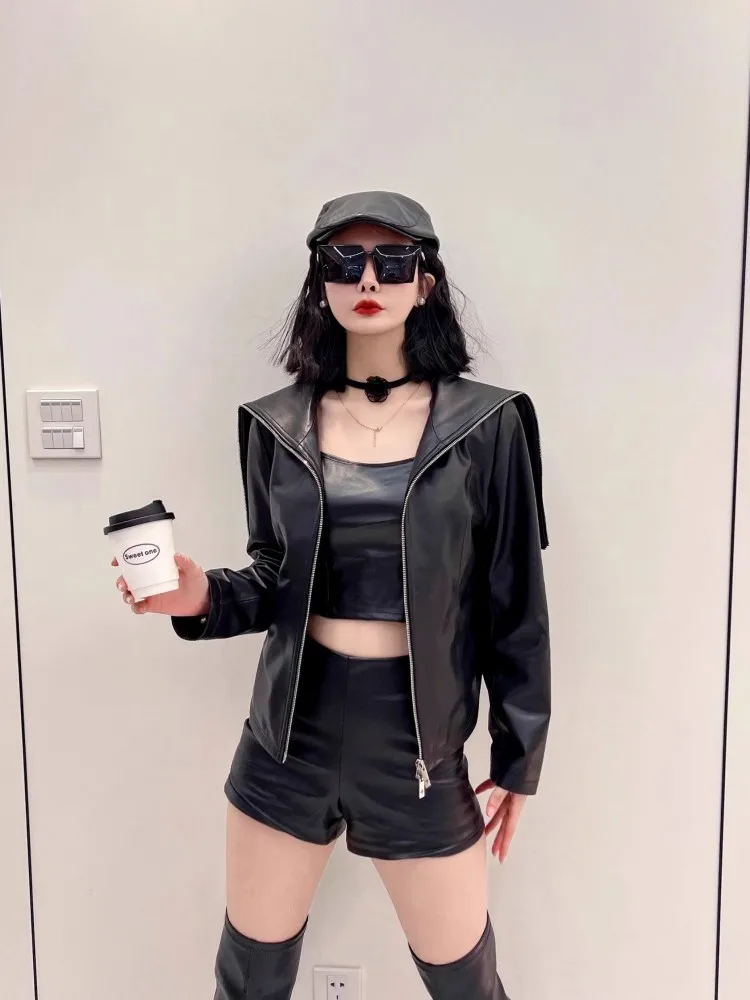 Женская короткая куртка из натуральной овечьей кожи Черная с капюшоном и длинным