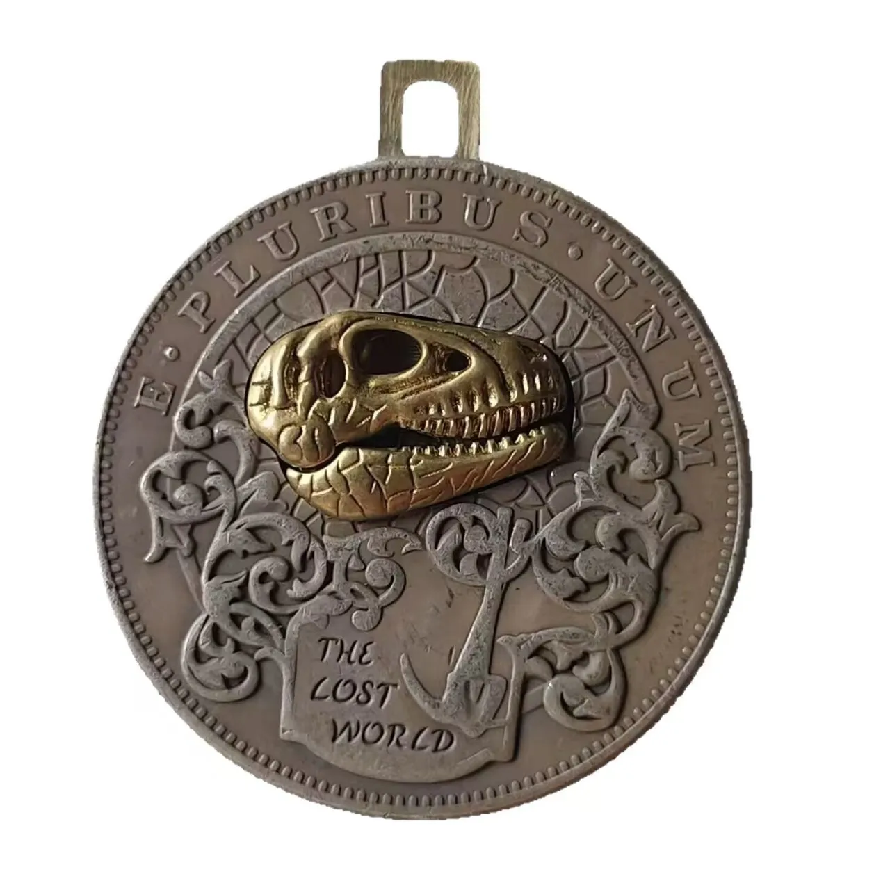 

Копия монеты-бродяга с подвижным механизмом