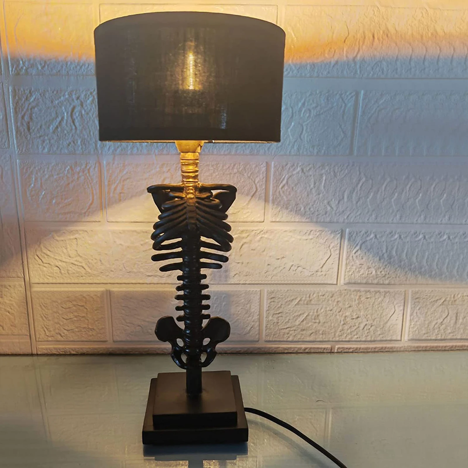 

Halloween Atmosphere Lamp Night Light Creative Vintage Nightstand Lamp Resin Gothic Skeleton Bedside Lamp Decoration Horror New