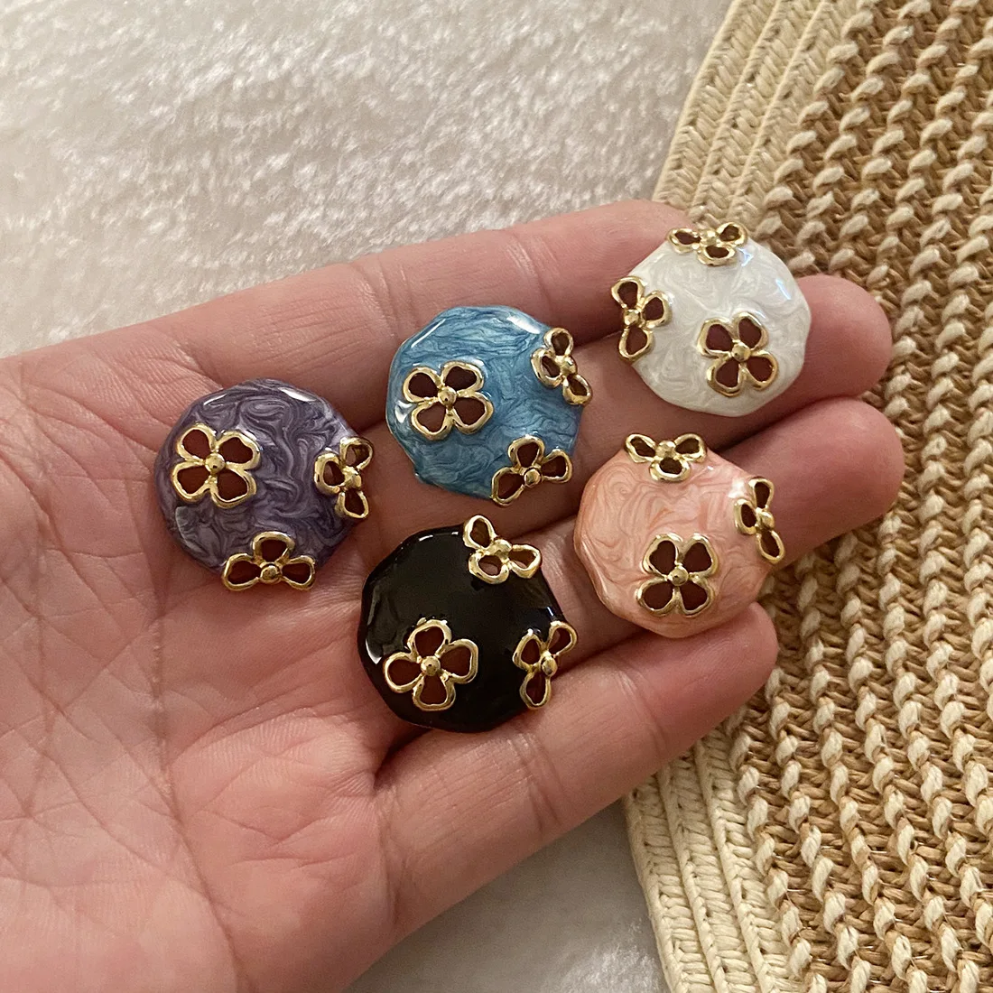 Pedina из нержавеющей стали капельное масло круглые полые серьги с цветком для