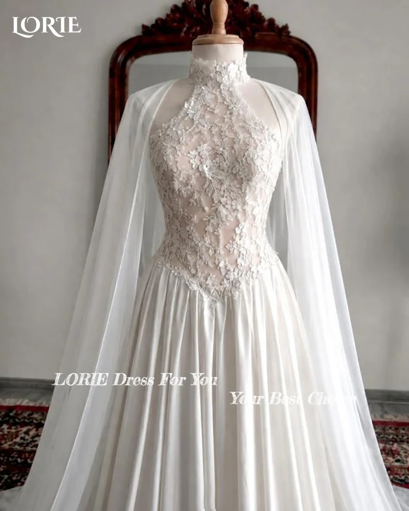 Фото Свадебное платье LORIE с кружевной шалью, высоким воротником, длинными рукавами, плиссировкой, аппликациями, А-силуэта, фасона «русалка», с корсетом, на заказ №2