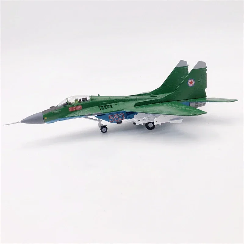 Модель летательного аппарата в масштабе 2024 1/100 корейский стиль искусственная