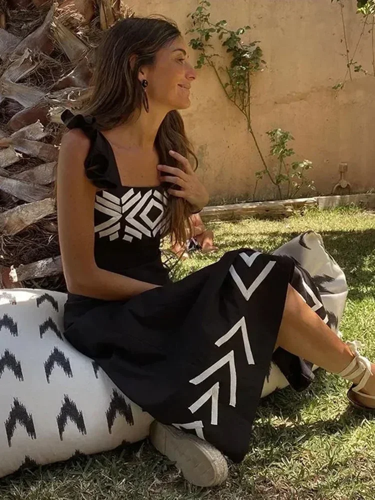 Женский Комплект Из Двух Предметов: Топ С Геометрическим Принтом И Бретелями.