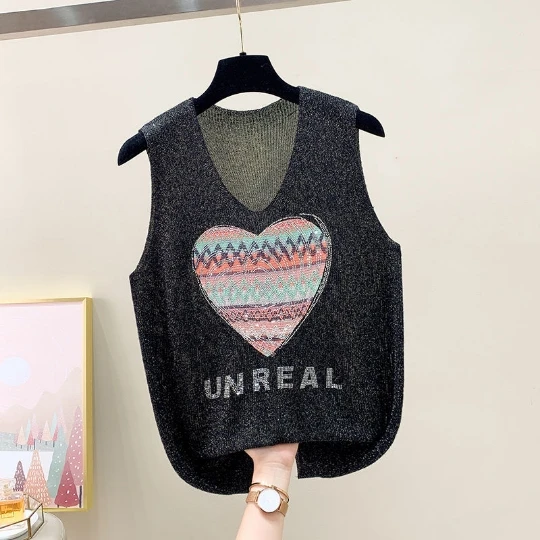 

Майка женская блестящая без рукавов с V-образным вырезом и кристаллами